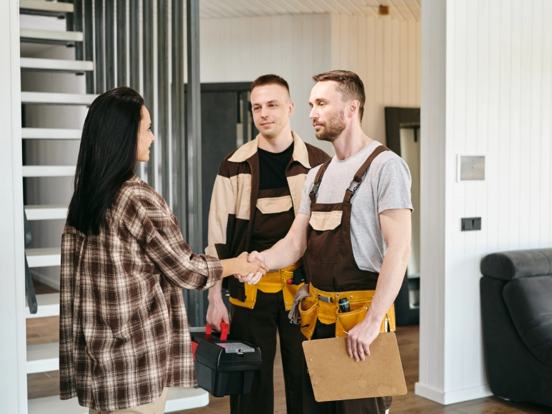 שירותי אחזקה או אב בית?